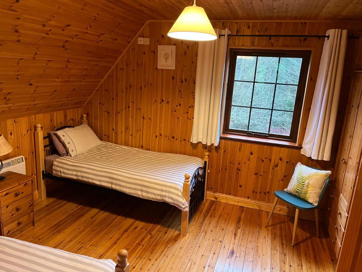 Cosy Lakeside Chalet With Option To Add Private Hot Tub Duneena ภายนอก รูปภาพ